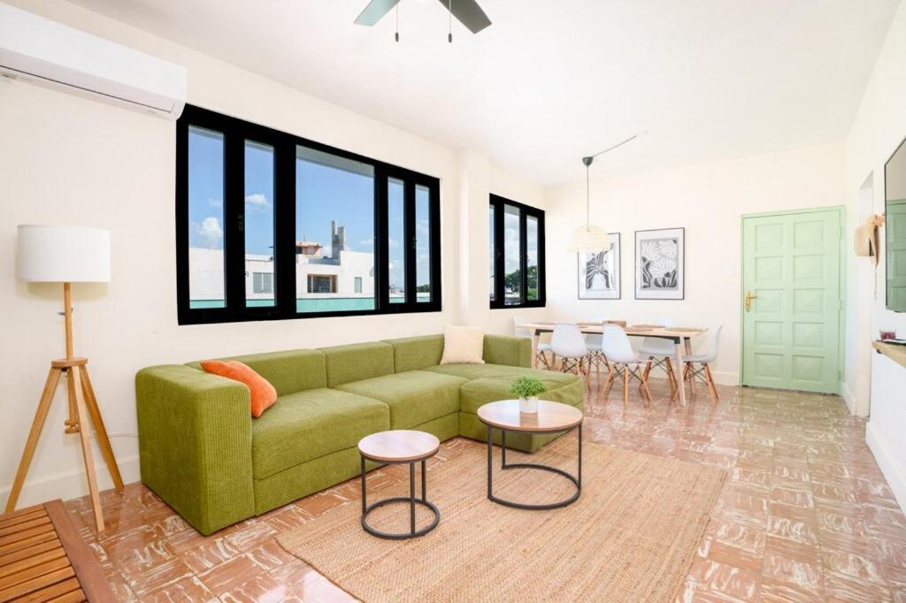 Sunny Escape Pool Apartment San Juan Exterior photo