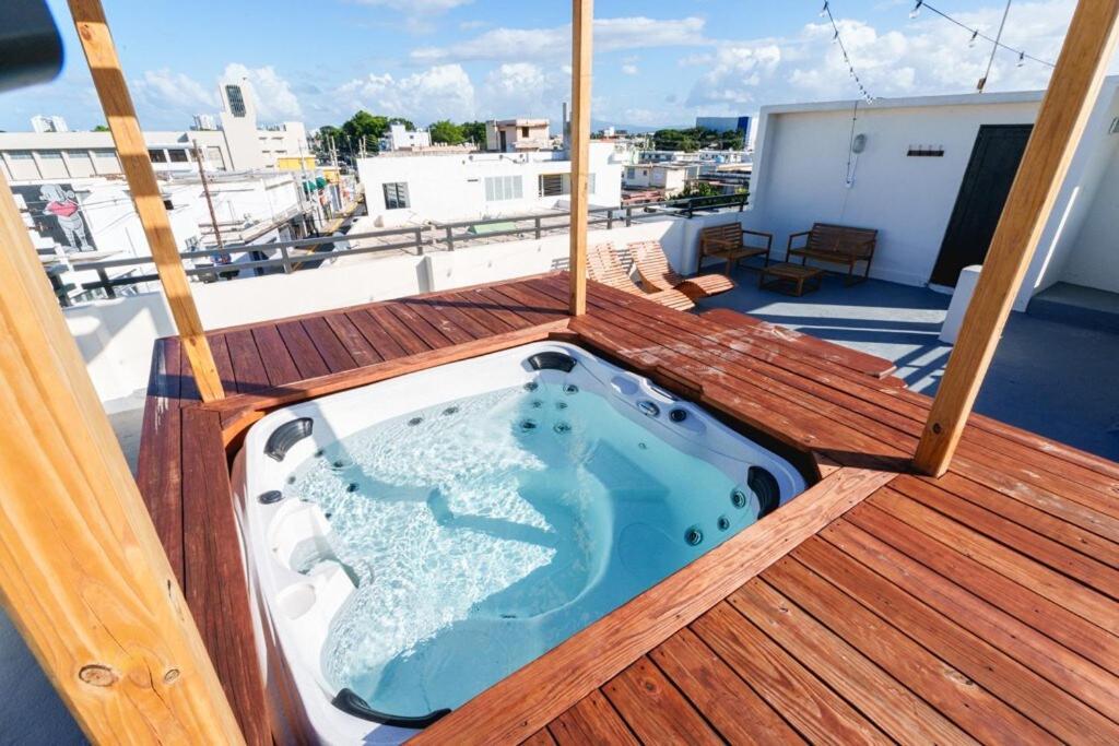 Sunny Escape Pool Apartment San Juan Exterior photo