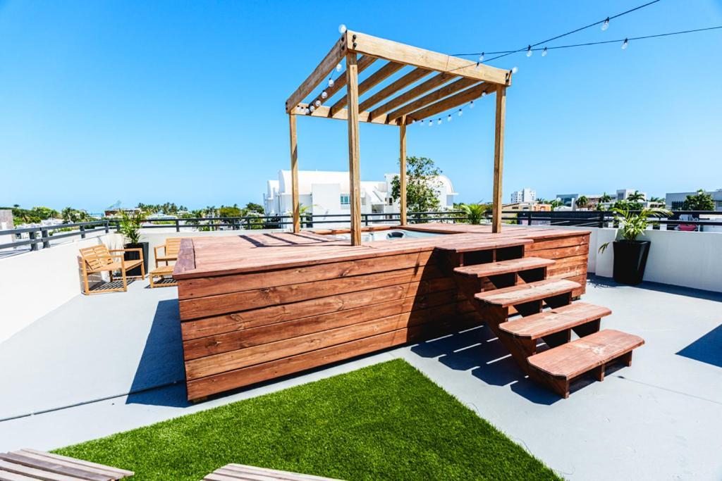 Sunny Escape Pool Apartment San Juan Exterior photo