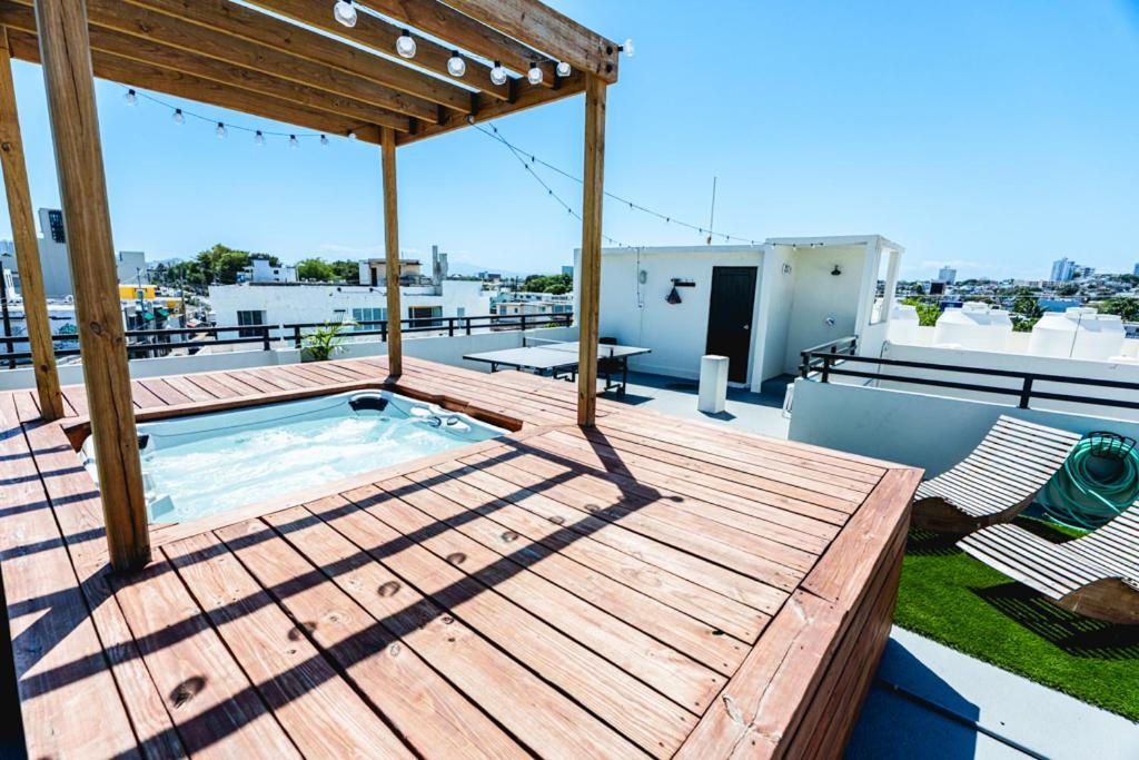 Sunny Escape Pool Apartment San Juan Exterior photo